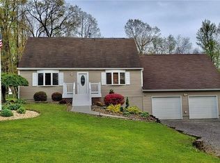 213 Ridge Rd, Butler, PA 16001