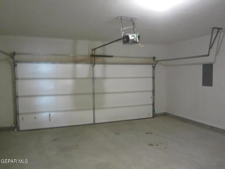 12253 Desert Cliff Ct — Photo 21