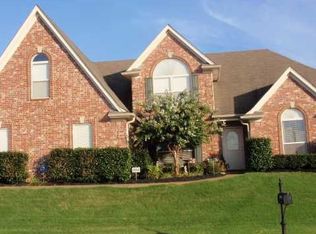 9911 Farmyard Dr, Cordova, TN 38016