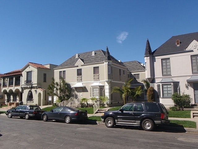 1st image of 333 N Genesee Ave