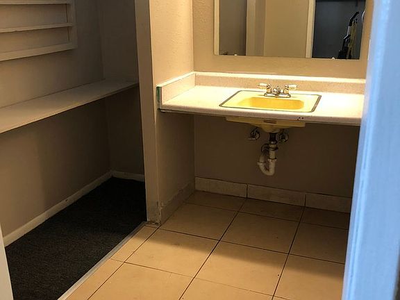 5th image of 2565 Lynnwood St APT 10