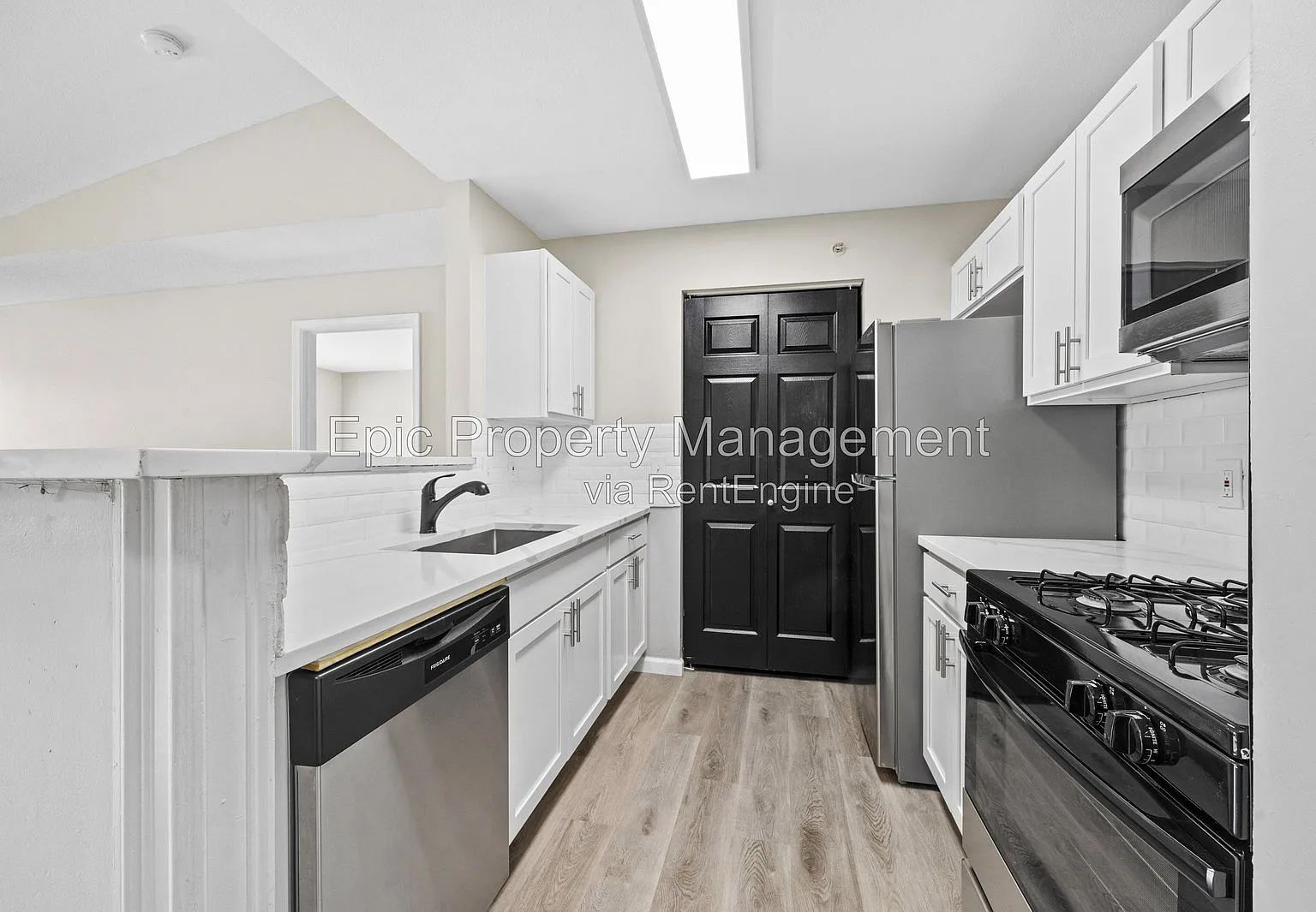 3 bed, 2.0 bath, $2,045 — Photo 2
