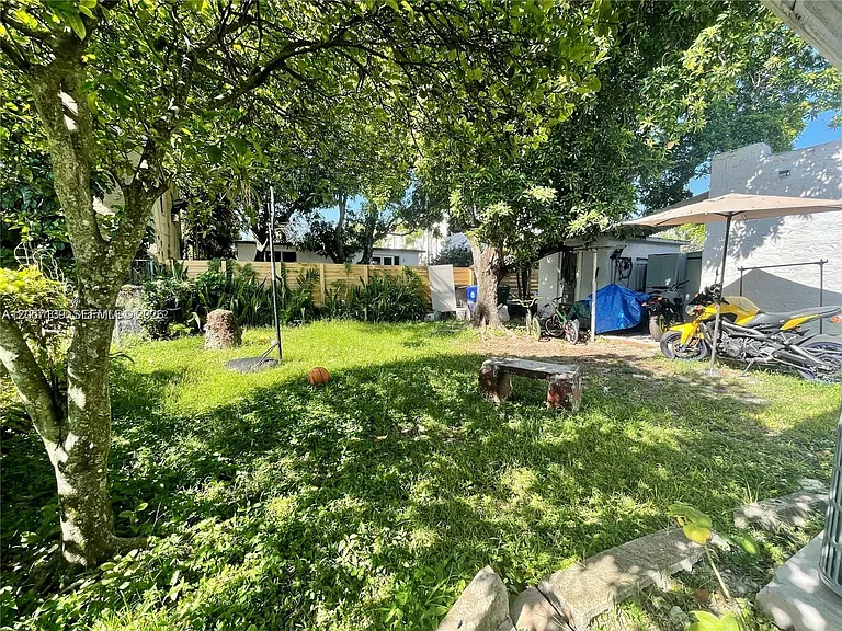 1520 SW 10th St — Photo 21