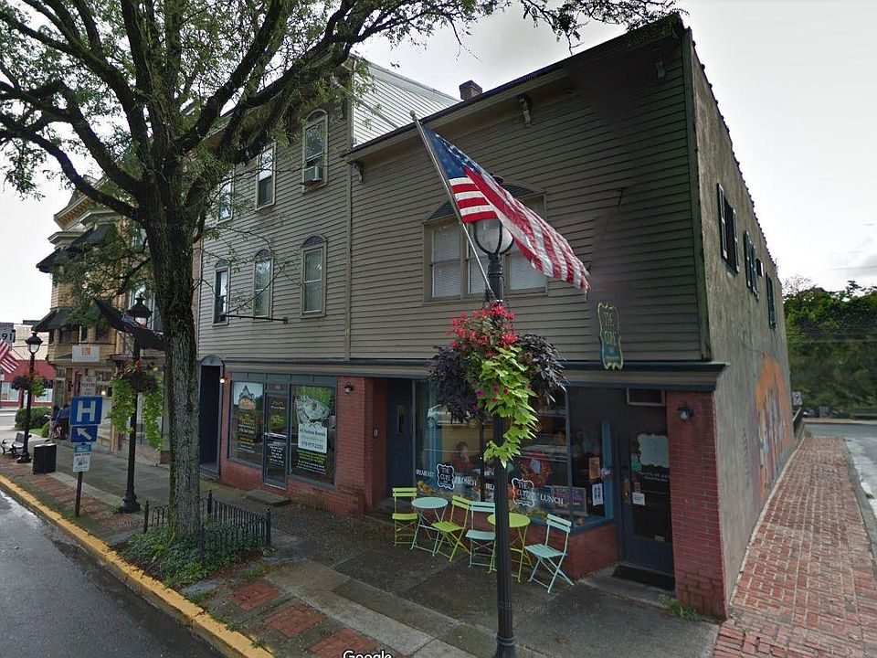 1st image of 515 Main St #2C