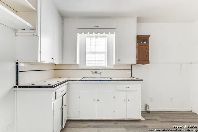 618 Porter St — Photo 5