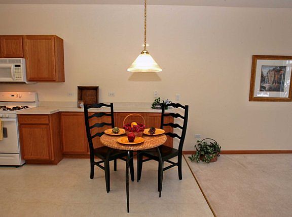 3rd image of 2299 Ashbrook Ln