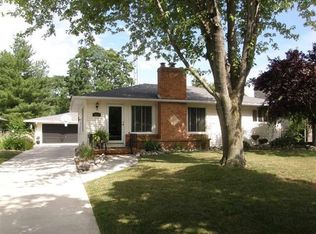 422 Joyce Dr, Flushing, MI 48433