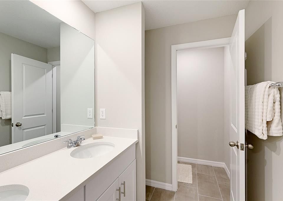 1st image of 17063 Coral Dr #17063