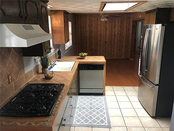 4th image of 3041 Cameo Ln