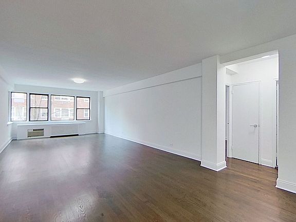 5th image of 20 Beekman Pl APT 10F