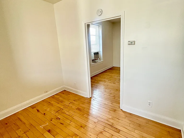 1700 Saint Paul St #301 — Photo 2