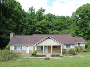 4152 Yellow Creek Rd, Robbinsville, NC 28771