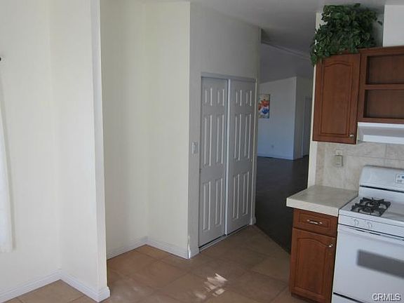 Kitchen pantry
