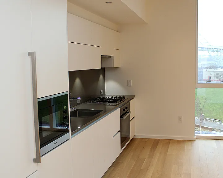 1075 NW Northrup St #408 — Photo 13