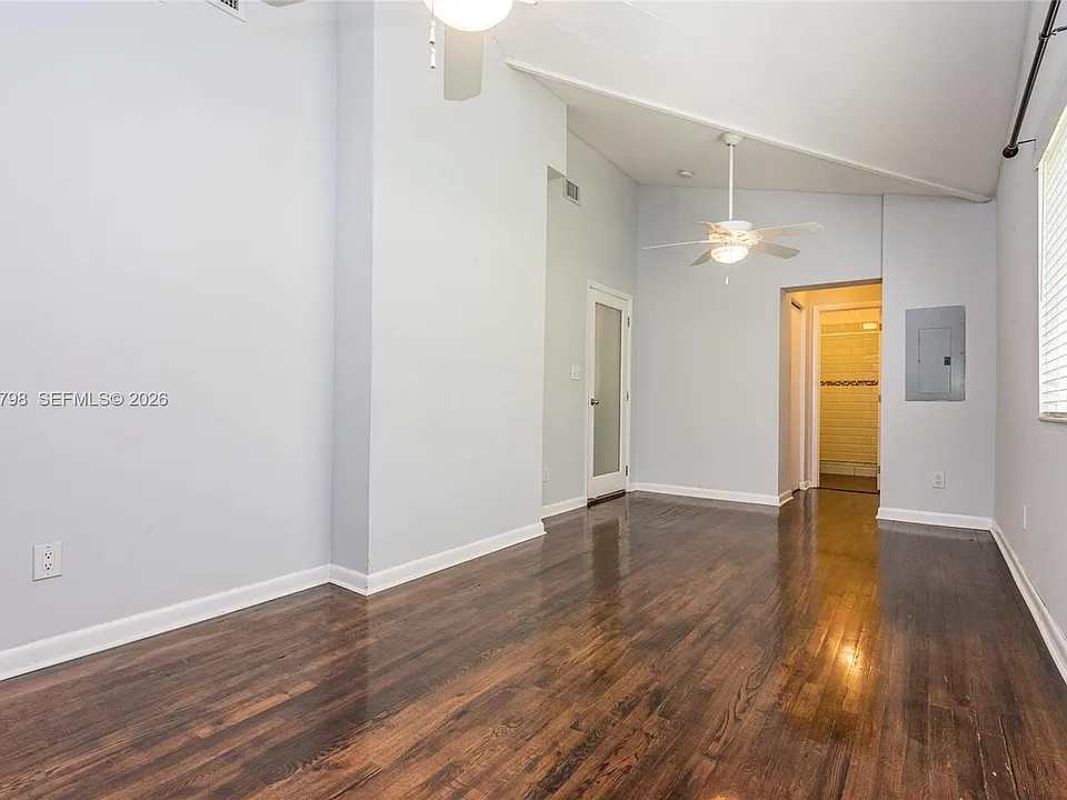 330 NE 86th St