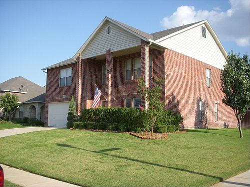 1st image of 300 Ellicott Dr