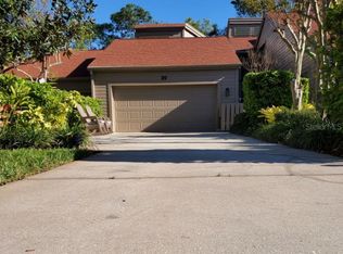 20 Woodridge Cir, Oldsmar, FL 34677
