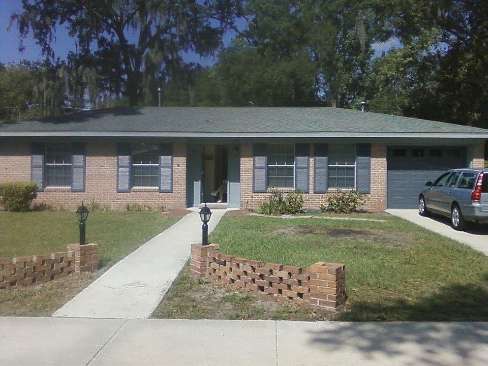 1st image of 3916 NW 21st St