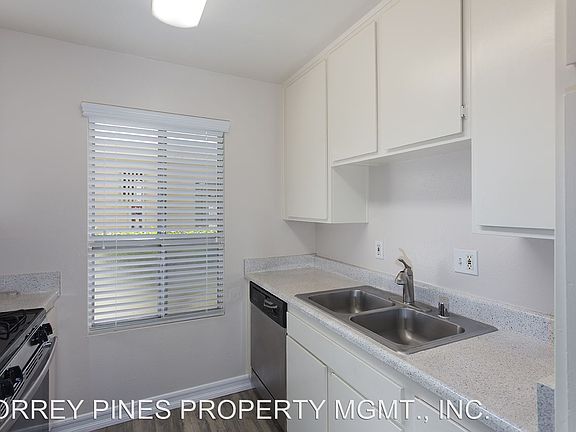 3rd image of 1072 E Madison Ave E #23