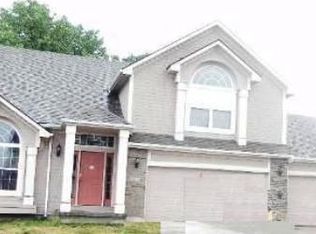 900 SE 15th St, Lees Summit, MO 64081