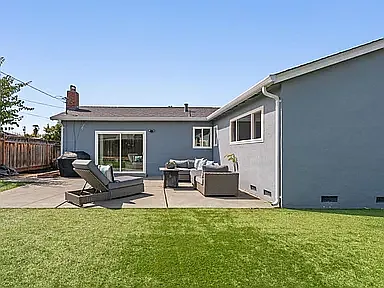 1542 Trevor Dr — Photo 32