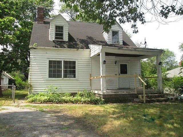 1st image of 2606 Montgomery St