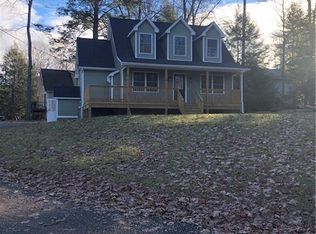 61 Hemlock Dr, Woodstock, CT 06281