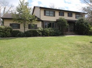 1 Kirkbride Ter, Towaco, NJ 07082