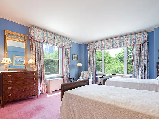 Sold by Sotheby's International Realty | media 8