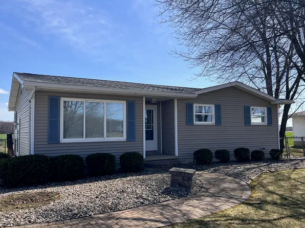 8181 Van Vleet Rd, Gaines, MI 48436