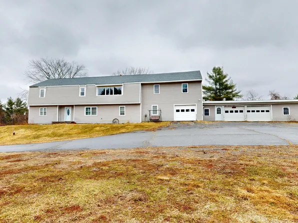 445 W River Road, Augusta, ME 04330