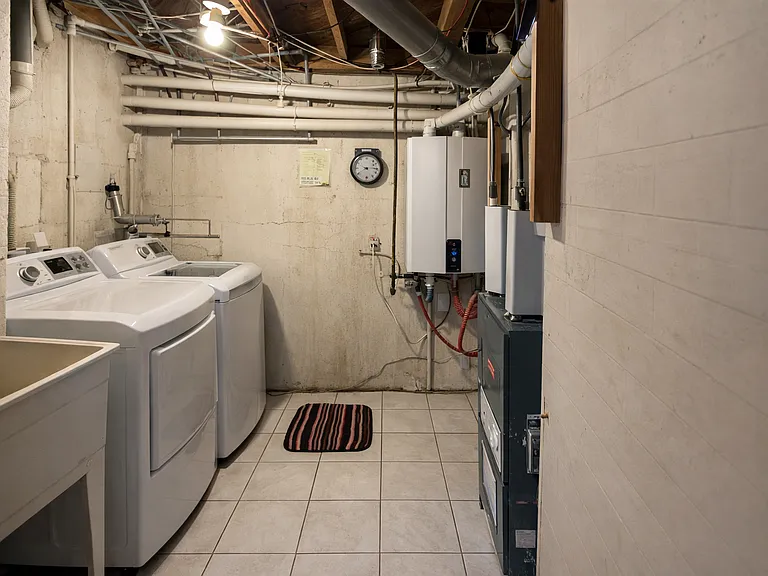 Washer & Dryer