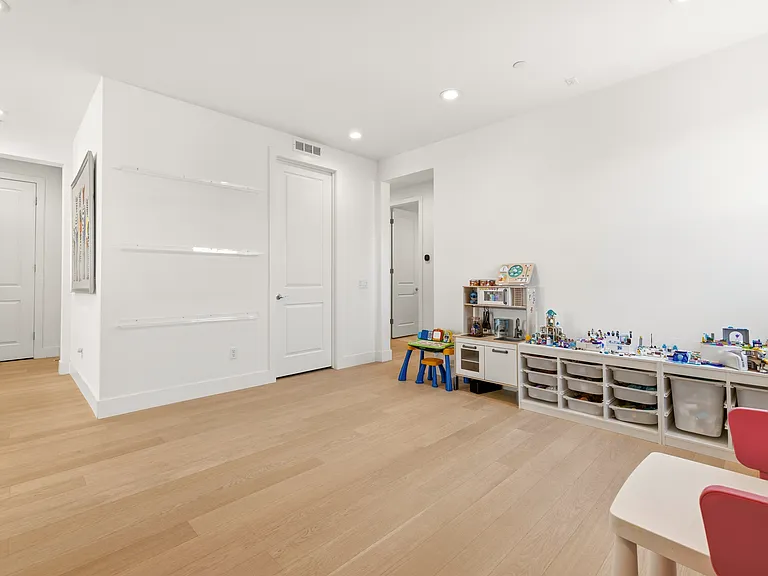 19212 Blackthorn Dr — Photo 26