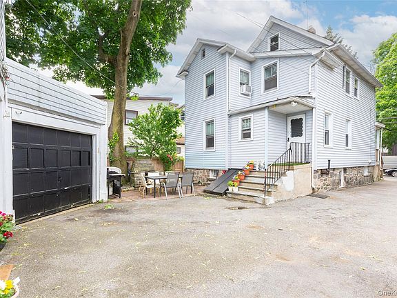 4th image of 148 Center Avenue