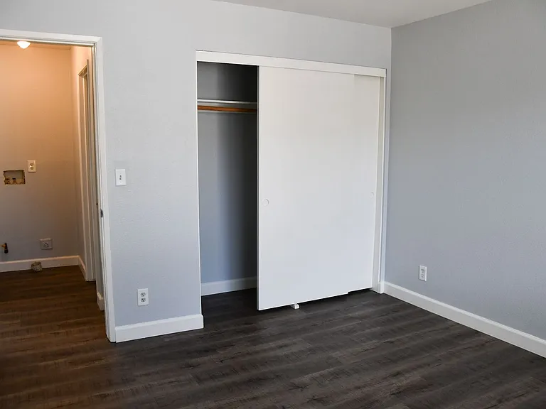 155 N Bitterbush St #B — Photo 18