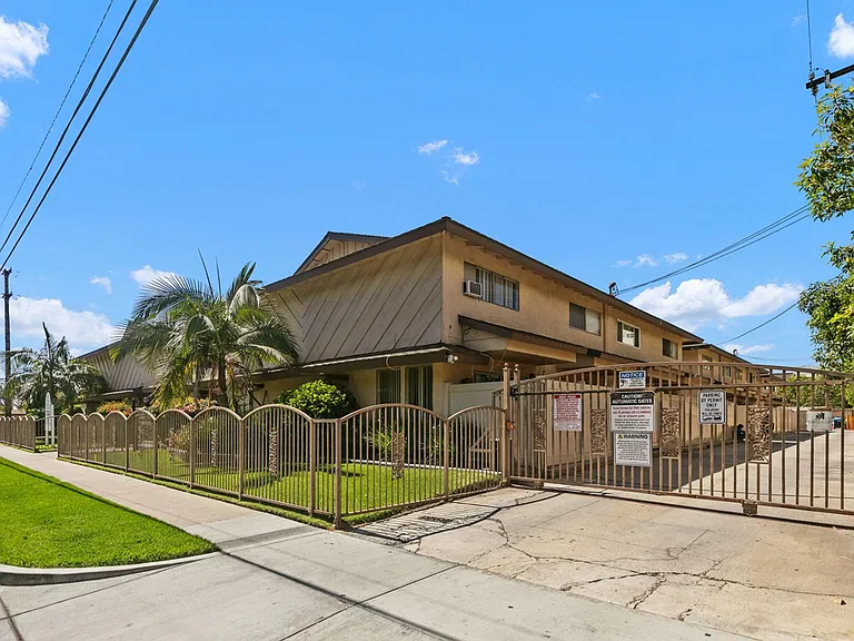 8041 Page St — Photo 1