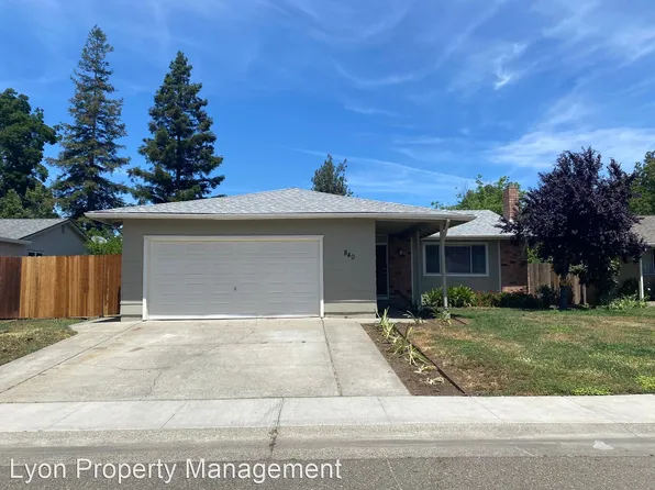840 Woodvale Dr, Dixon, CA 95620