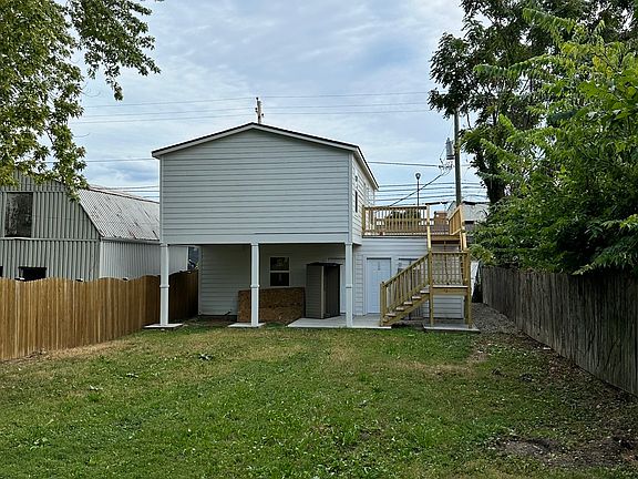 3rd image of 1119 Woodlawn Ave