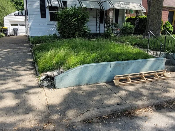 1632 W 8th St, Anderson, IN 46016