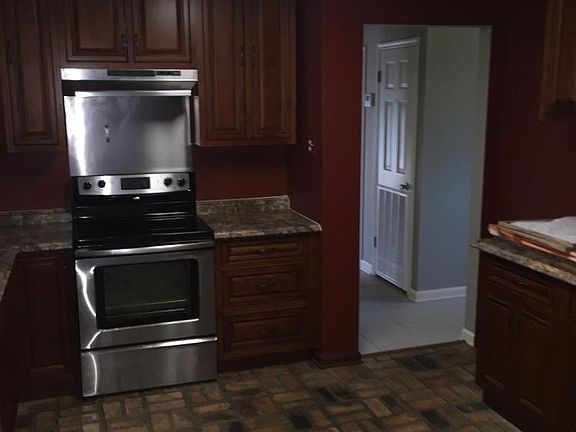 5th image of 171 Alexander Ave