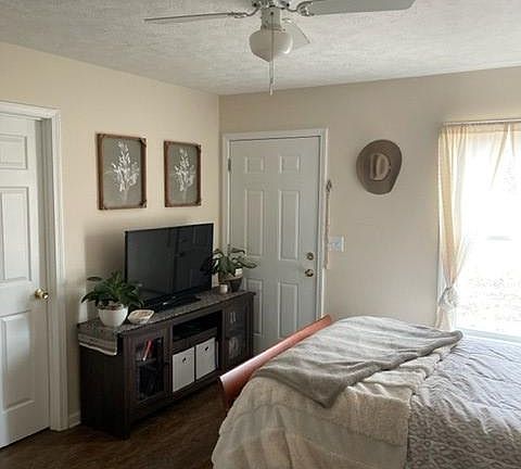 3rd image of 238 Graduate Hill Dr