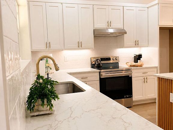 5th image of 4939 DRISKILL ST