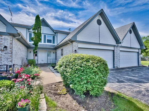 1506 Fernwood Ct, Gurnee, IL 60031