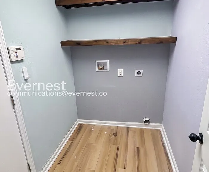 129 Royallbrook Ln — Photo 27