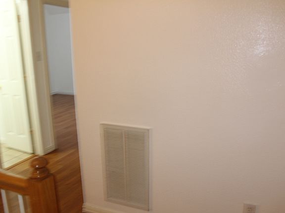 4th image of 5017 Remington Dr