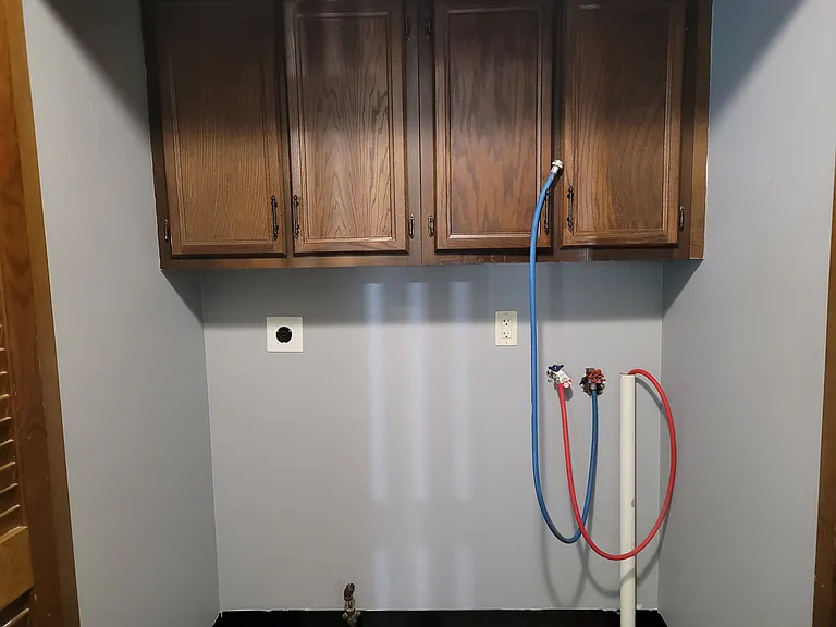 201-203 Southridge Cir — Photo 11