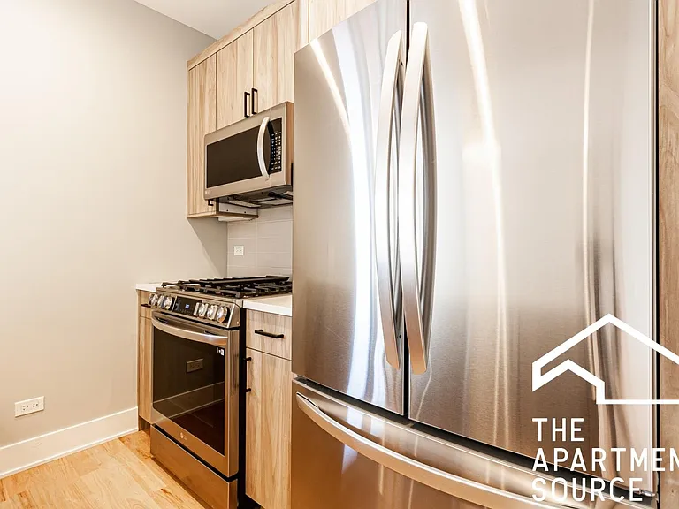 2453 W Logan Blvd #3 — Photo 1