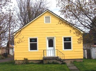 209 S 1st St, Dayton, WA 99328