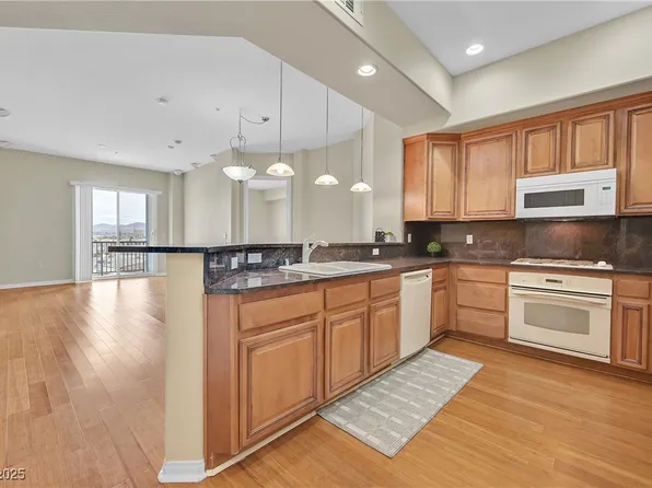 62 E Serene Ave Unit 428, Las Vegas, NV 89123