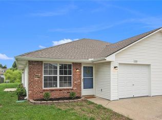 1020 Christie Ln, Grain Valley, MO 64029